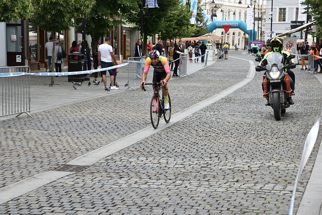 反应迅速 反应迅速